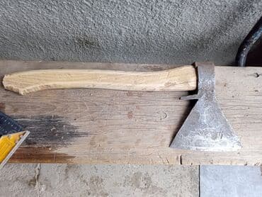 Топор-стамеска (тесло/кайло) для плотницких и столярных работ at lalafo.kg Топор-стамеска (тесло/кайло) для плотницких и столярных работ