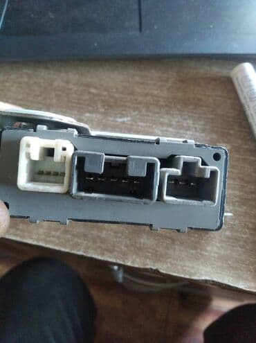 полик нексия 2: Toyota Estima ЭБУ двери Тойота Estima электронный блок двери — 2