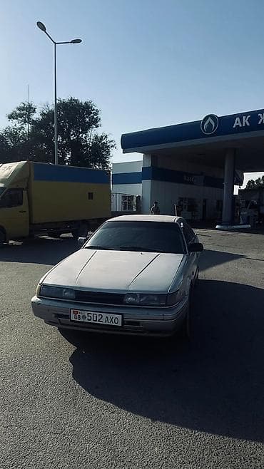 Mazda 626: 1989 г., 2 л, Кол менен иштөөчү, Лифтбек — 3