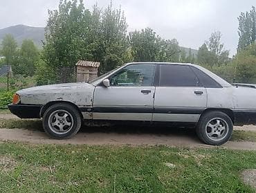 акди 80: Audi 80: 1988 г., Седан — 5