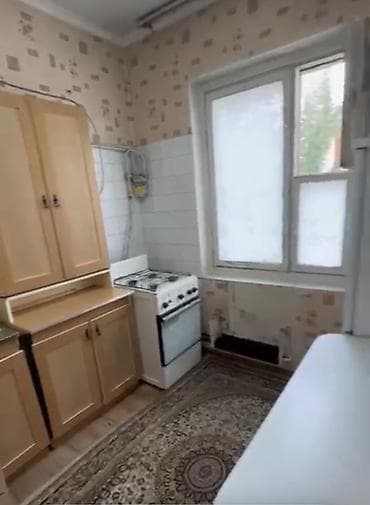 сниму 2 ком квартиру: Сдаю 2ком кв в Верх. Джале, частично с мебелью . Депозит 15тысяч . + — 3