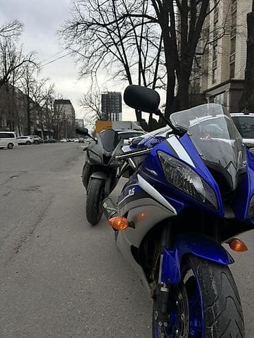 Мотоциклдер: Yamaha YZF-R6, спортбайк среднего класса. - Двигатель рядный — 6