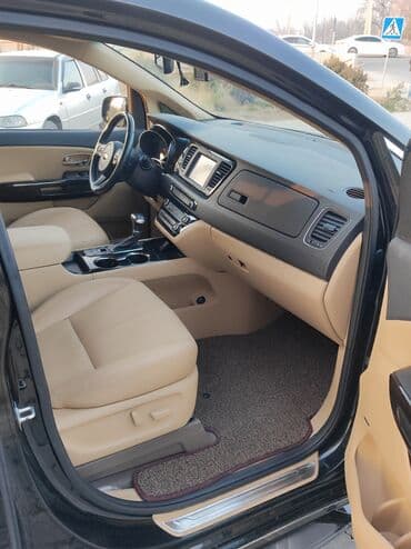 шипованные шины б у: Kia Carnival: 2018 г., 2.2 л, Автомат, Дизель, Минивэн — 7