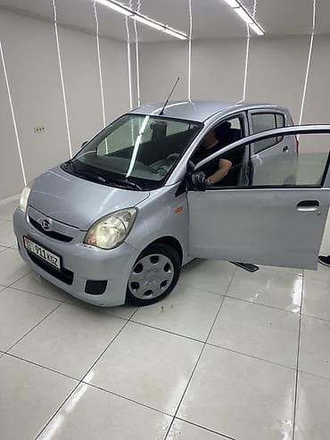 Daihatsu Cuore: 2008 г., 1 л, Механика, Бензин, Хэтчбэк
