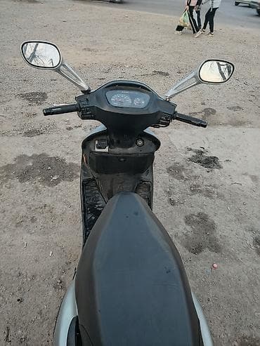 скутр электро: Макси-скутер Suzuki, 125 куб. см, Бензин, Б/у — 6
