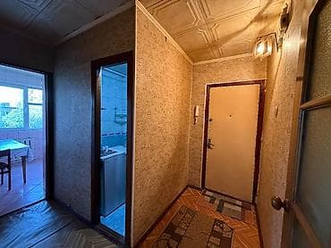 квартира в киркомстроме: 3 комнаты, 58 м², 104 серия, 4 этаж, Косметический ремонт — 1