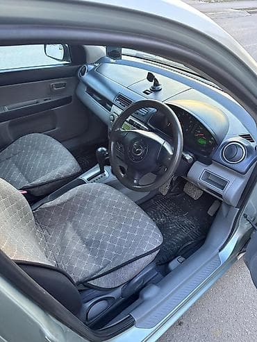 Продажа авто: Mazda Demio: 2003 г., 1.3 л, Автомат — 3