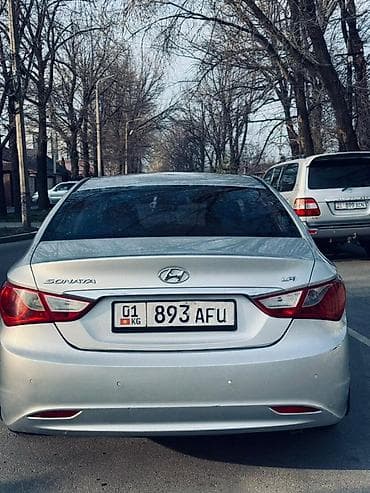 нефть: Hyundai Sonata: 2012 г., 2 л, Автомат, Газ, Седан — 3