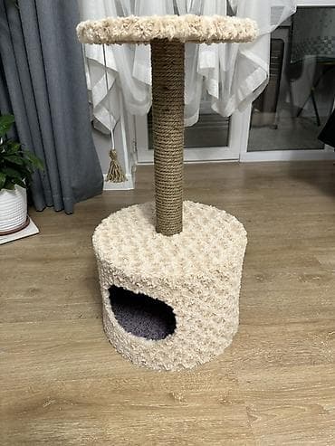 игрушка для кота: Домик-когтеточка для кошек с игровой площадкой, новый. - — 1