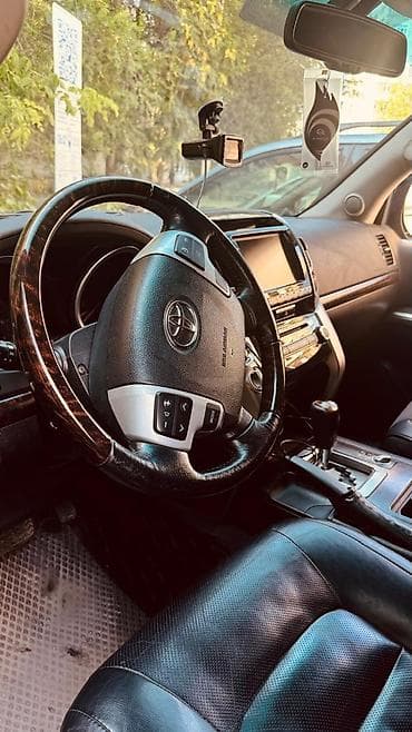 тайота в: Toyota Land Cruiser: 2012 г., 4.6 л, Автомат, Бензин, Внедорожник — 4