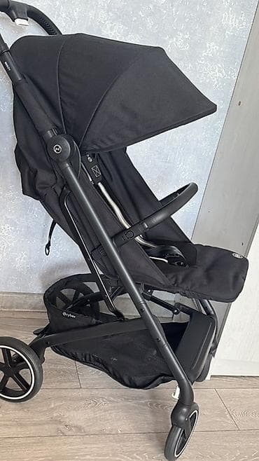 Прогулочная коляска Cybex Beezy (черная) - Компактная городская
