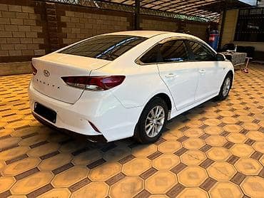 Продажа авто: Hyundai Sonata: 2022 г., Автомат, Газ, Седан — 3