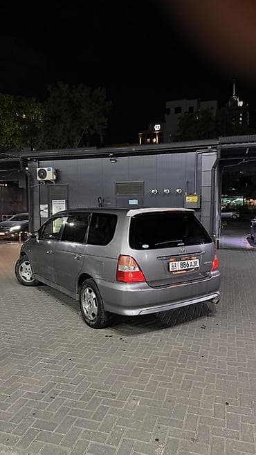 Honda Odyssey: 2000 г., 2.3 л, Автомат, Бензин, Универсал