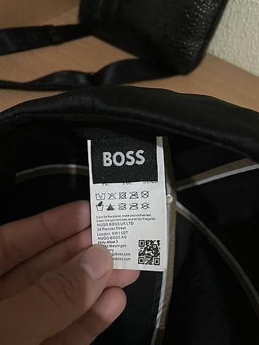 Головные уборы: Бейсболка BOSS (HUGO BOSS) ORIGINAL - Цвет: черный - Дизайн: верхняя — 2