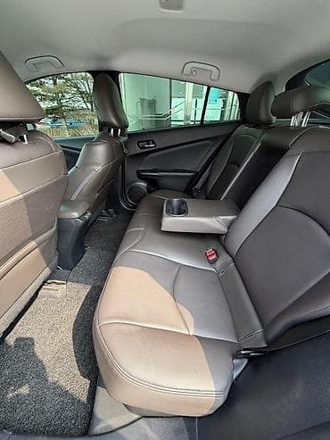 rav4 2021: Toyota Prius: 2020 г., 1.8 л, Вариатор, Гибрид, Хэтчбэк — 7