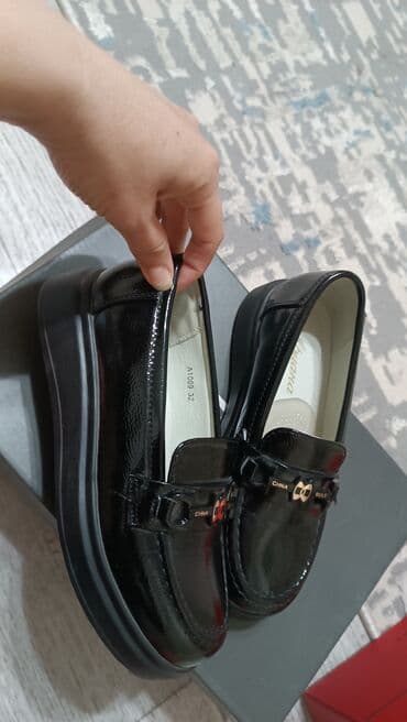 cat обувь: 32 размер,отдам дёшево! — 1