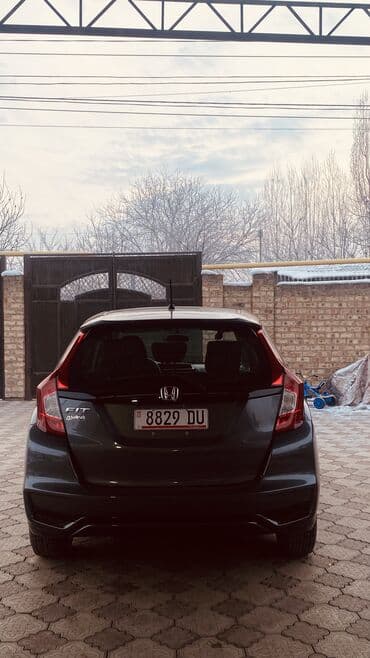 Продажа авто: Honda Fit: 2020 г., 1.5 л, Вариатор, Бензин, Хэтчбэк — 4
