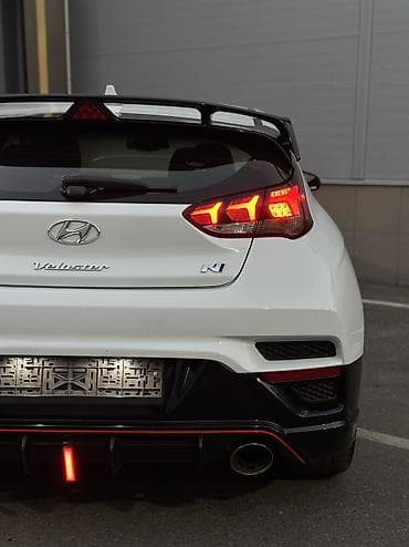 азотный кислота: Hyundai Veloster: 2020 г., 2 л, Автомат, Бензин — 9