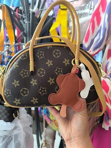 барсетки butun: Классическая сумка, Fendi, Материал: Искусственная кожа, Застежка на молнии, Женские — 8