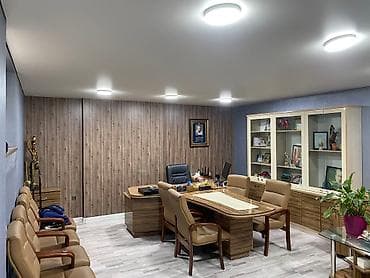 Кеңселерди ижаралоо, 190 м², Турак комплексинде, Тоолор көрүнүп турат, 1-катар, Жабдуулары менен