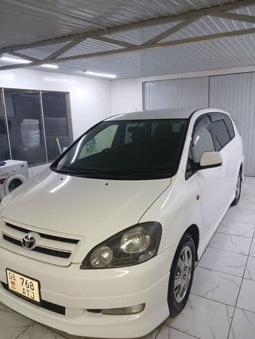 Toyota Ipsum: 2003 г., Автомат, Минивэн
