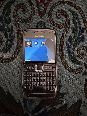 сколько стоит кнопочный телефон samsung: Nokia E71, цвет - Серебристый — 3