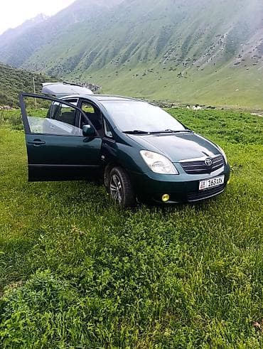 neta x: Toyota Corolla Verso: 2002 г., 1.8 л, Механика, Бензин, Минивэн — 3