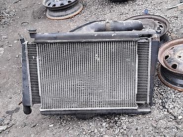 Автозапчасти: Оригинальный контрактный из Европы б/у радиатор охлаждения на — 2