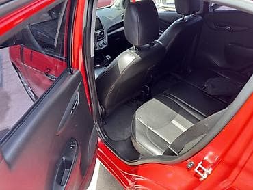5 120 бмв: Chevrolet Spark: 2020 г., 1 л, Автомат, Бензин, Хэтчбэк — 9