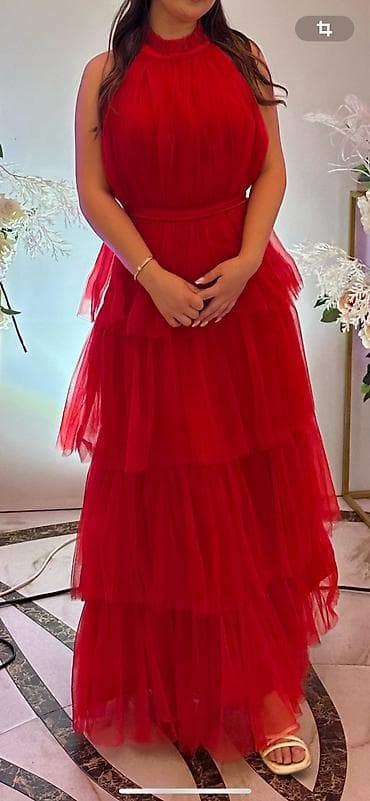 Продаю платье, размер М (44) на 46 тоже подойдет, надевала только 1