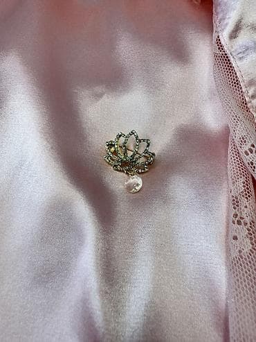 Спецодежда: Набор декоративных брошей - Тематика и дизайн: цветы, бабочка — 5