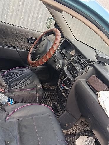 2000: Daihatsu Sirion: 2000 г., 0.1 л, Механика, Бензин — 4