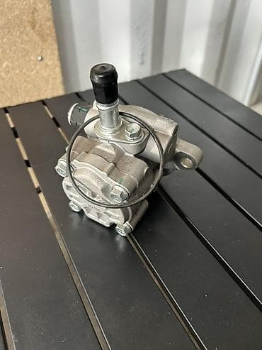 Клапан двигателя Toyota