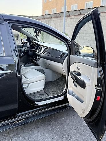 Продажа авто: Kia Carnival: 2016 г., 2.2 л, Автомат, Дизель, Минивэн — 6