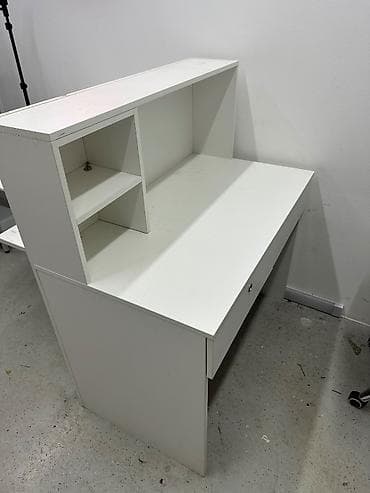 Аппараты для стирки ковров: Стойка ресепшн, Материал: Дерево, 140 см * 110 см * 60 см, Новый — 1