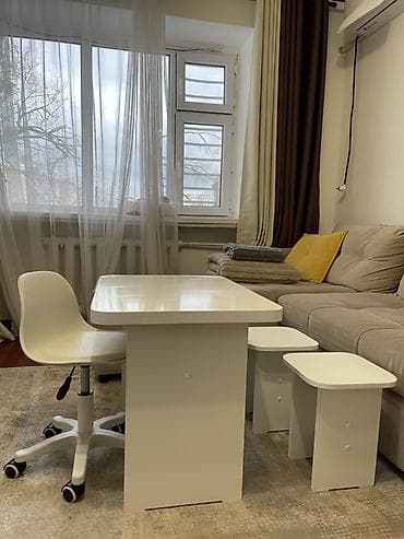 Комплект парты и стула