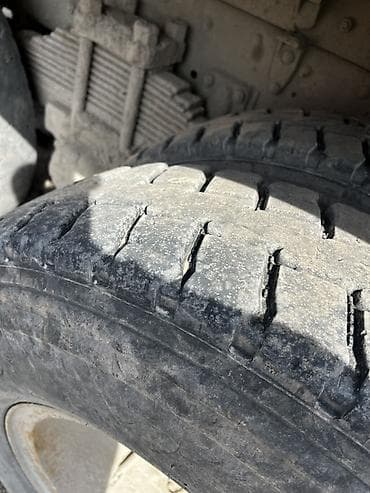 губа бампера: Грузовик, Камаз, Стандарт, 7 т, Б/у — 5