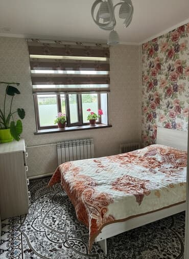 сдаю комнату долгосрочно: Посуточная 3х комнатная квартира в г.Каракол. Имеется бытовая техника — 2