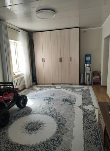 Үйдү ижарага алам: Үй, 150 м², 4 бөлмө, Менчик ээси, Евро оңдоо — 2