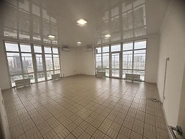 помещение под танцевальную студию: Сдаётся офисное помещение на 11 этаже в центре города. 📍 Локация — 7