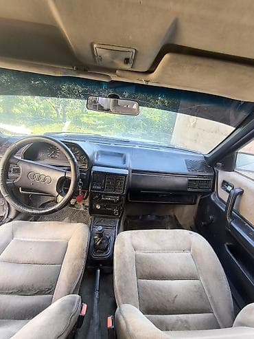 Унаа сатуу: Audi 100: 1990 г., Кол менен иштөөчү, Седан — 4