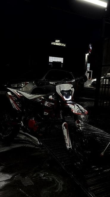 li 7 pro: Супермото/эндуро мотоцикл 300 см³ (визуально формат 17-дюймовых — 5