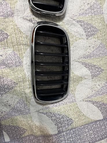 e star: Решетка радиатора BMW 2016 г., Б/у, Оригинал — 2