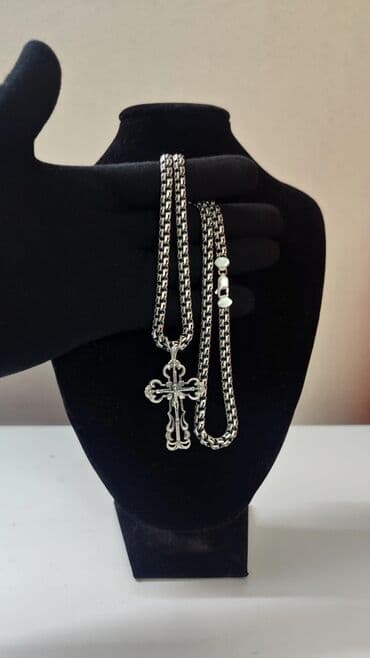 продаю золотую цепочку: Серебряная цепочка с крестом. ЦепочкаБисмарк . Крест выполнен с — 4