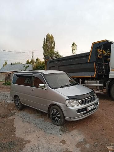 хунчи авто: Honda Stepwgn: 2000 г., Минивэн — 1