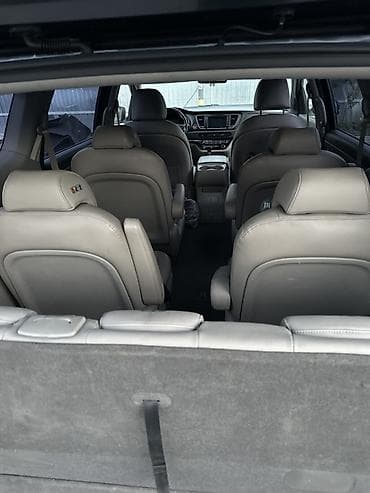 авто минивэн: Kia Carnival: 2017 г., 2.2 л, Автомат, Дизель, Минивэн — 6