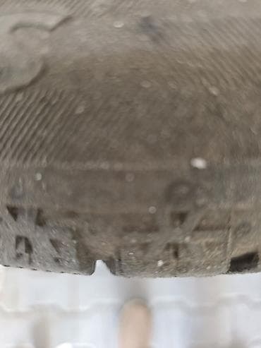 65: Шины 215 / 65 / R 16, Зима, Б/у, Комплект, Легковые, Япония, Bridgestone — 6