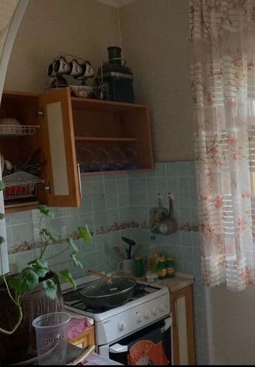 срочно продаю 1 ком кв: 1 комната, Риэлтор, Без подселения, С мебелью частично — 2