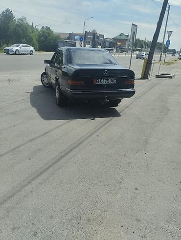 срочно гарит: Mercedes-Benz W124: 1989 г., 2 л, Механика, Бензин, Седан — 10