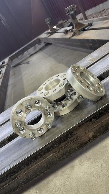 Автозапчасти: Проставки Ssangyong Б/у, Оригинал — 3